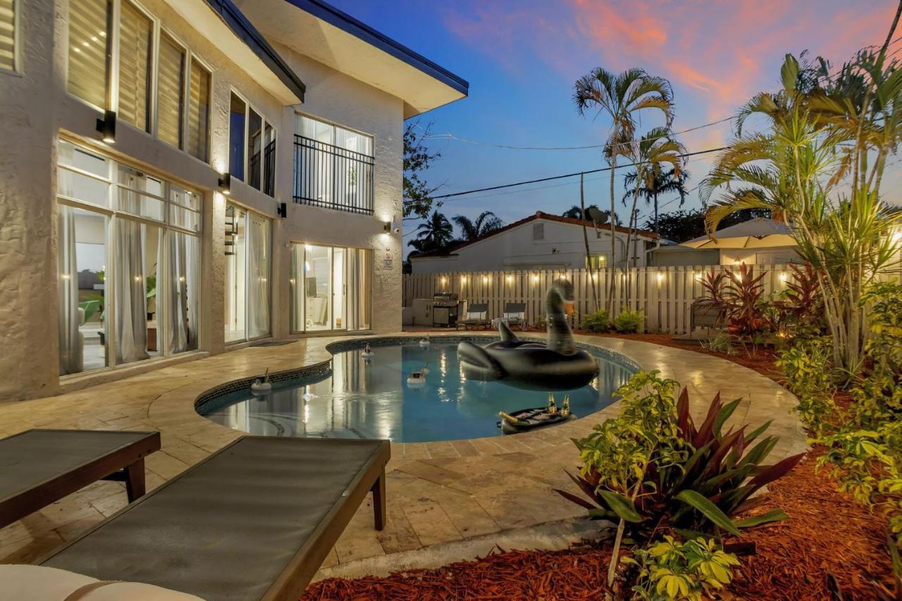 Stunning 2 Story Villa With Pool Fort Lauderdale Exterior foto